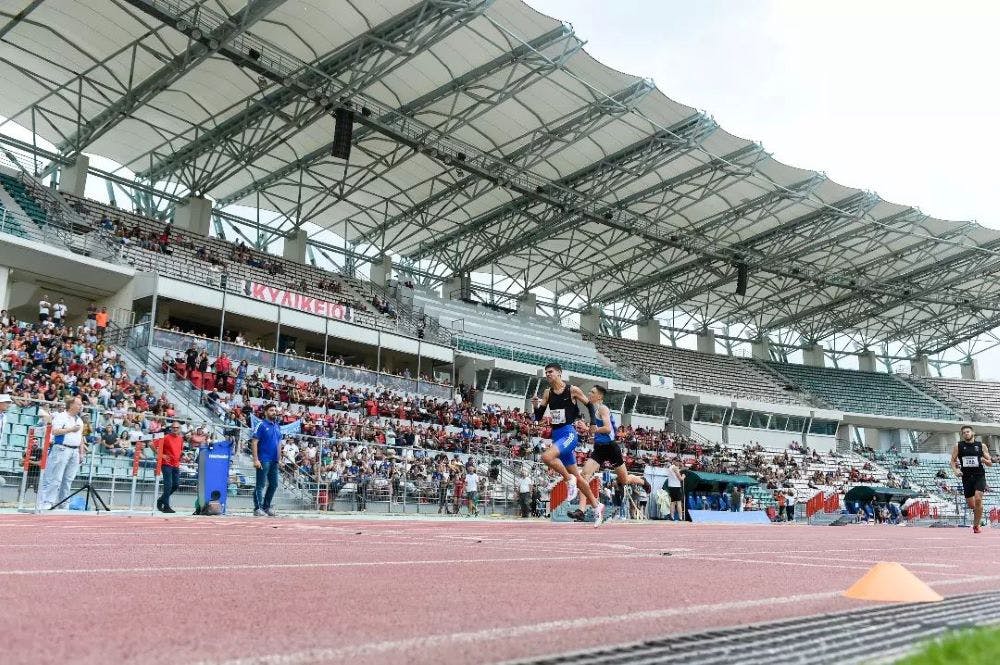 Το φωτογραφικό κολάζ του Πανελληνίου πρωταθλήματος Κ18 runbeat.gr